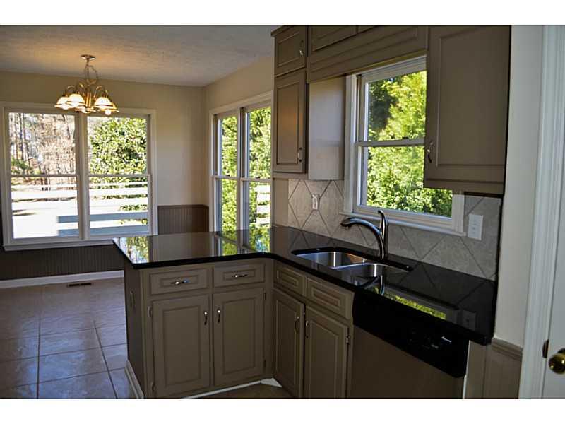 3490 Harfield Dr, Bethlehem, GA 30620 photo 2