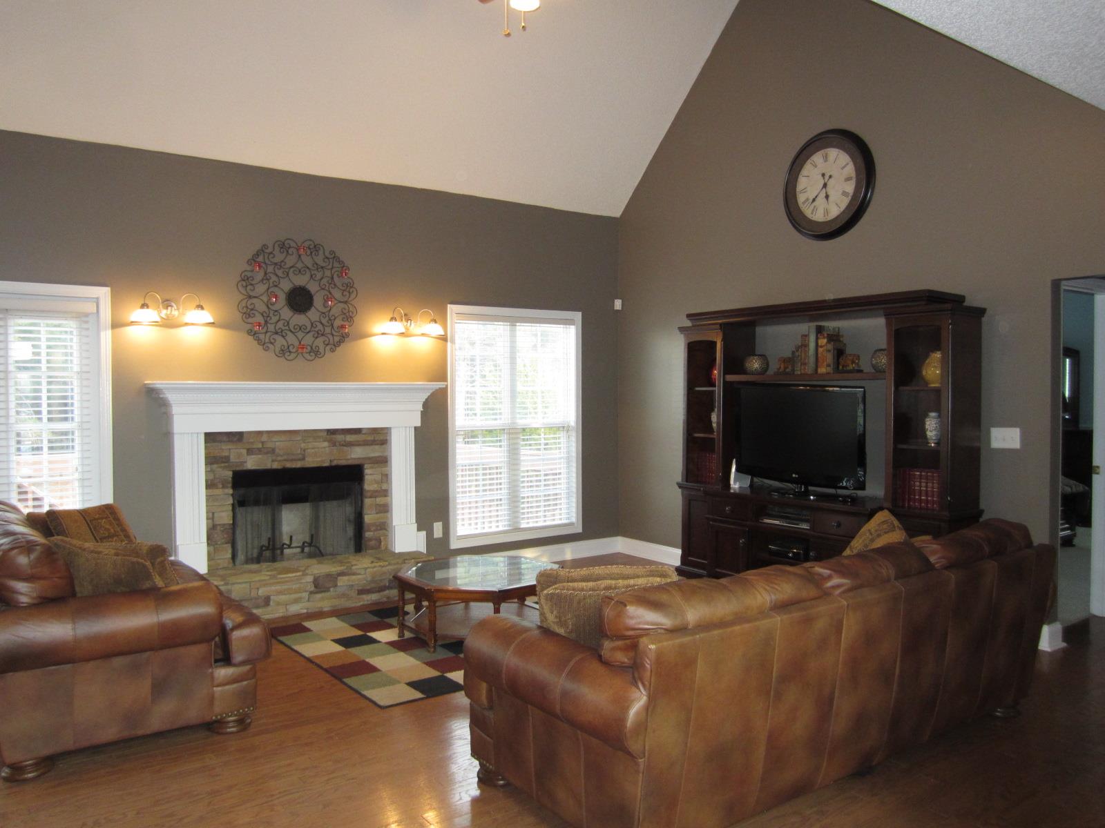 107 Rolling Hill Dr, Williamson, GA 30292 photo 3
