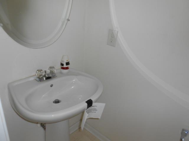 1085 Lakeside Cir, Covington, GA 30016 photo 6