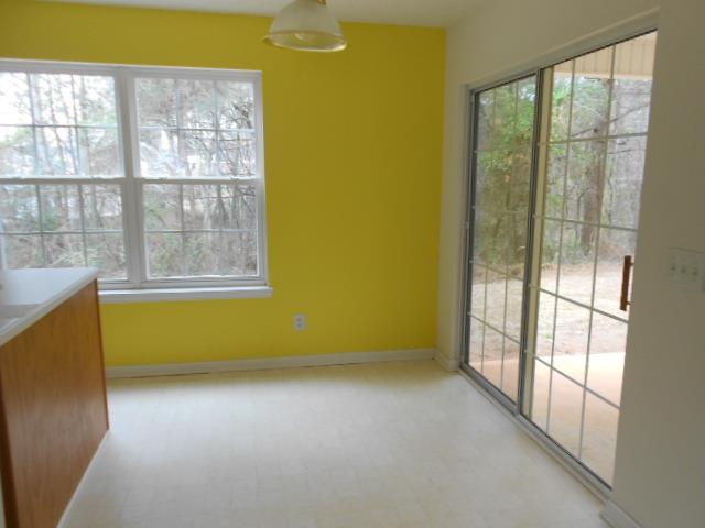 1085 Lakeside Cir, Covington, GA 30016 photo 5