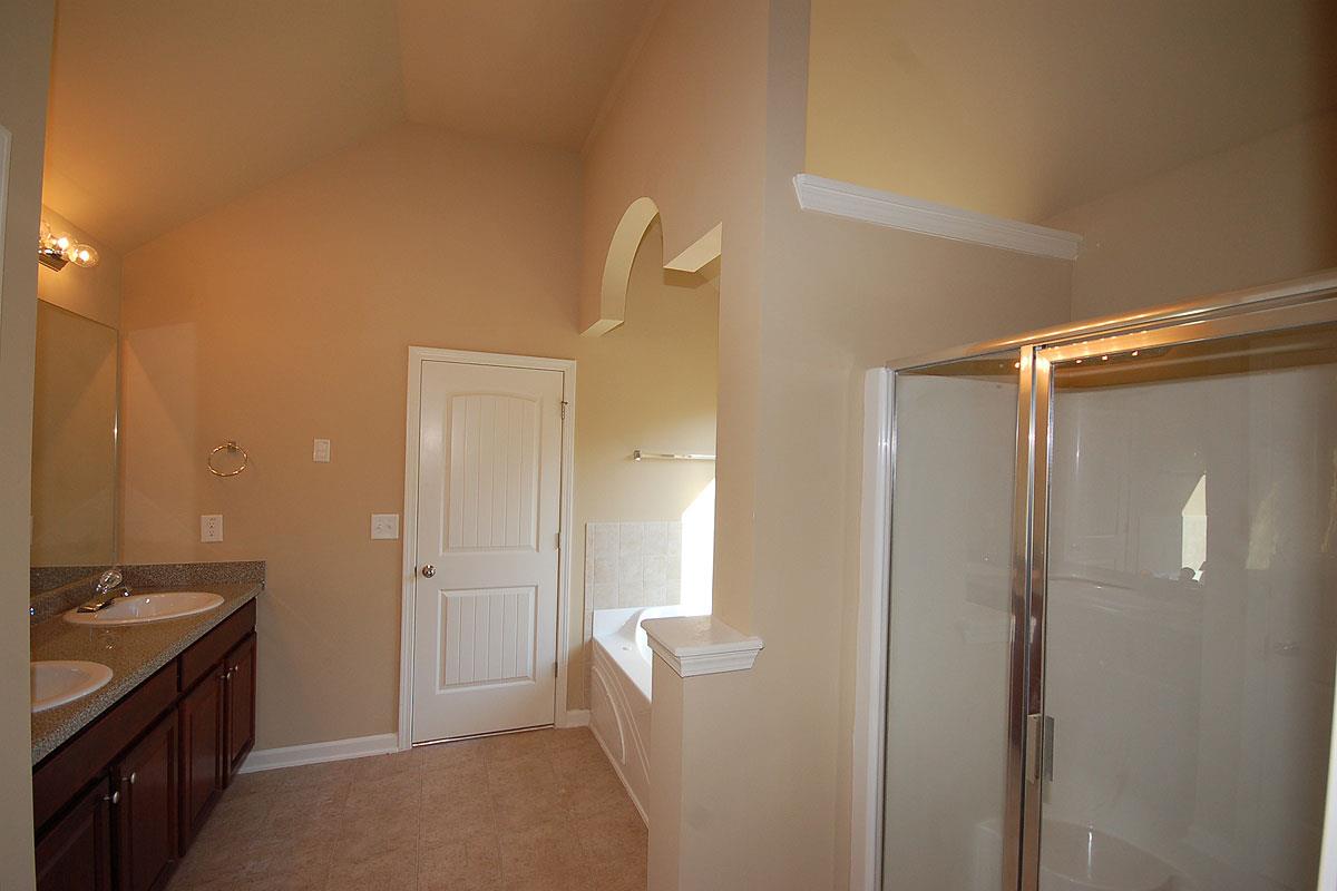 245 Riverstone Dr, Covington, GA 30014 photo 3