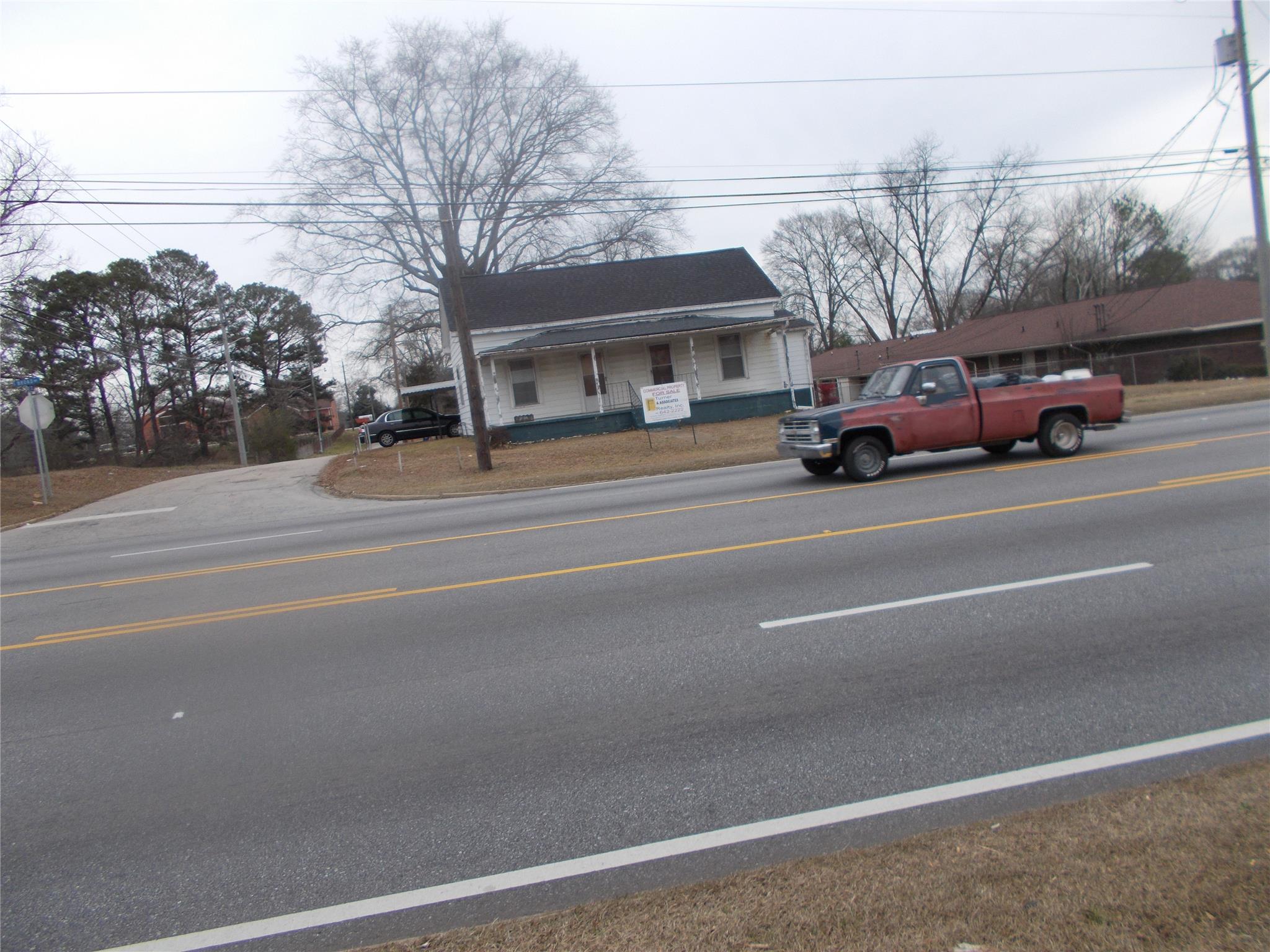 2101 Broad Ave, Lanett, AL 36863 photo 2