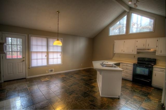 140 Lakeside Dr, Covington, GA 30016 photo 5