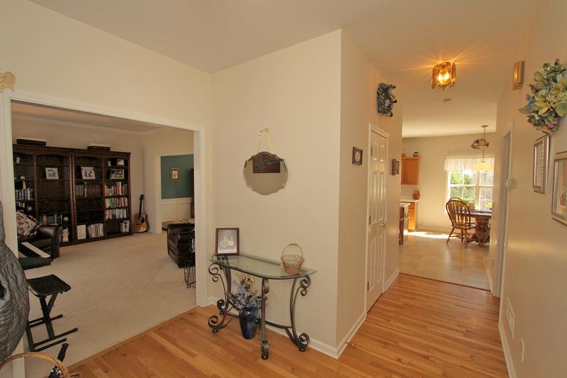 2290 Compton Pl, Suwanee, GA 30024 photo 3