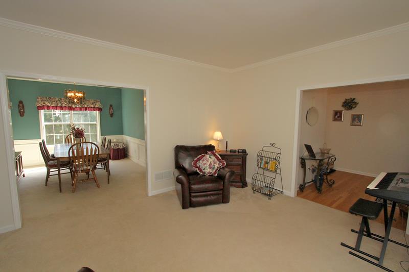 2290 Compton Pl, Suwanee, GA 30024 photo 5