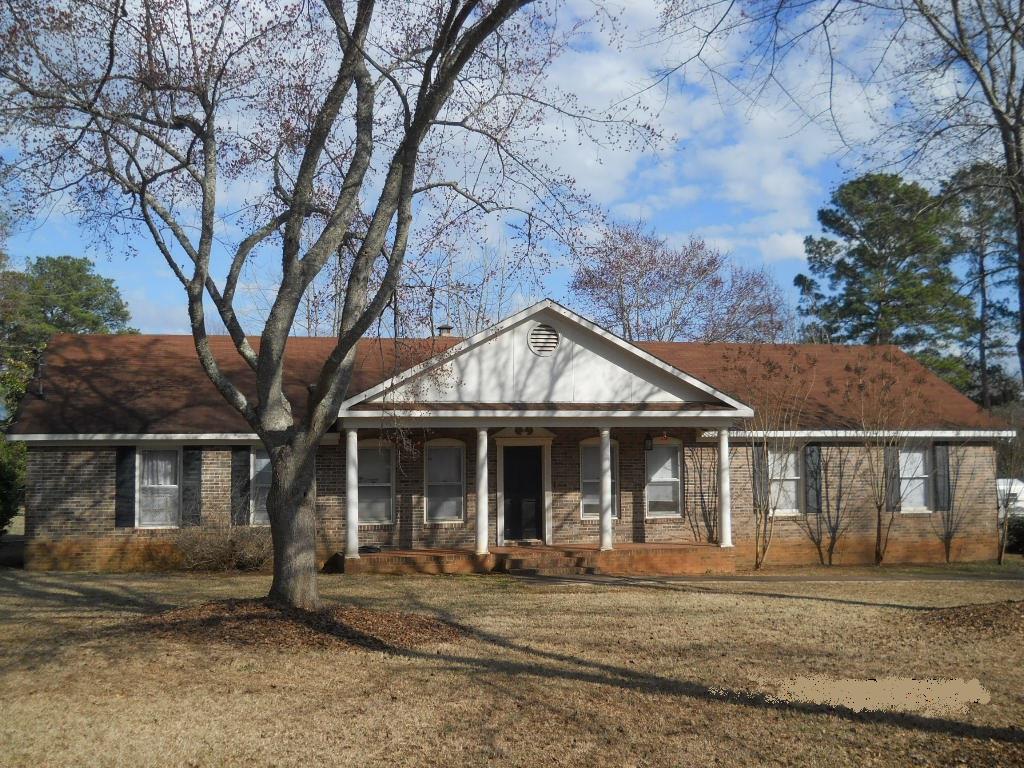 106 Oakdale Dr, Lagrange, GA 30240 photo 1