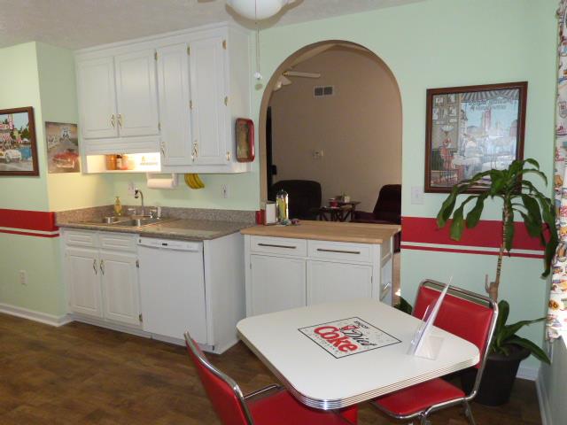 622 Windsor Dr, Monroe, GA 30656 photo 8