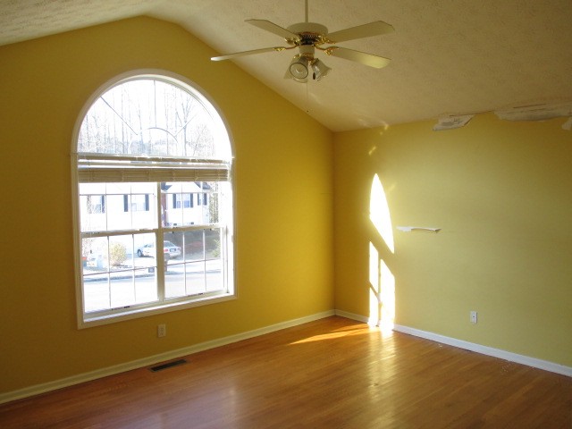 3229 Sharp Creek Ln, Buford, GA 30519 photo 12