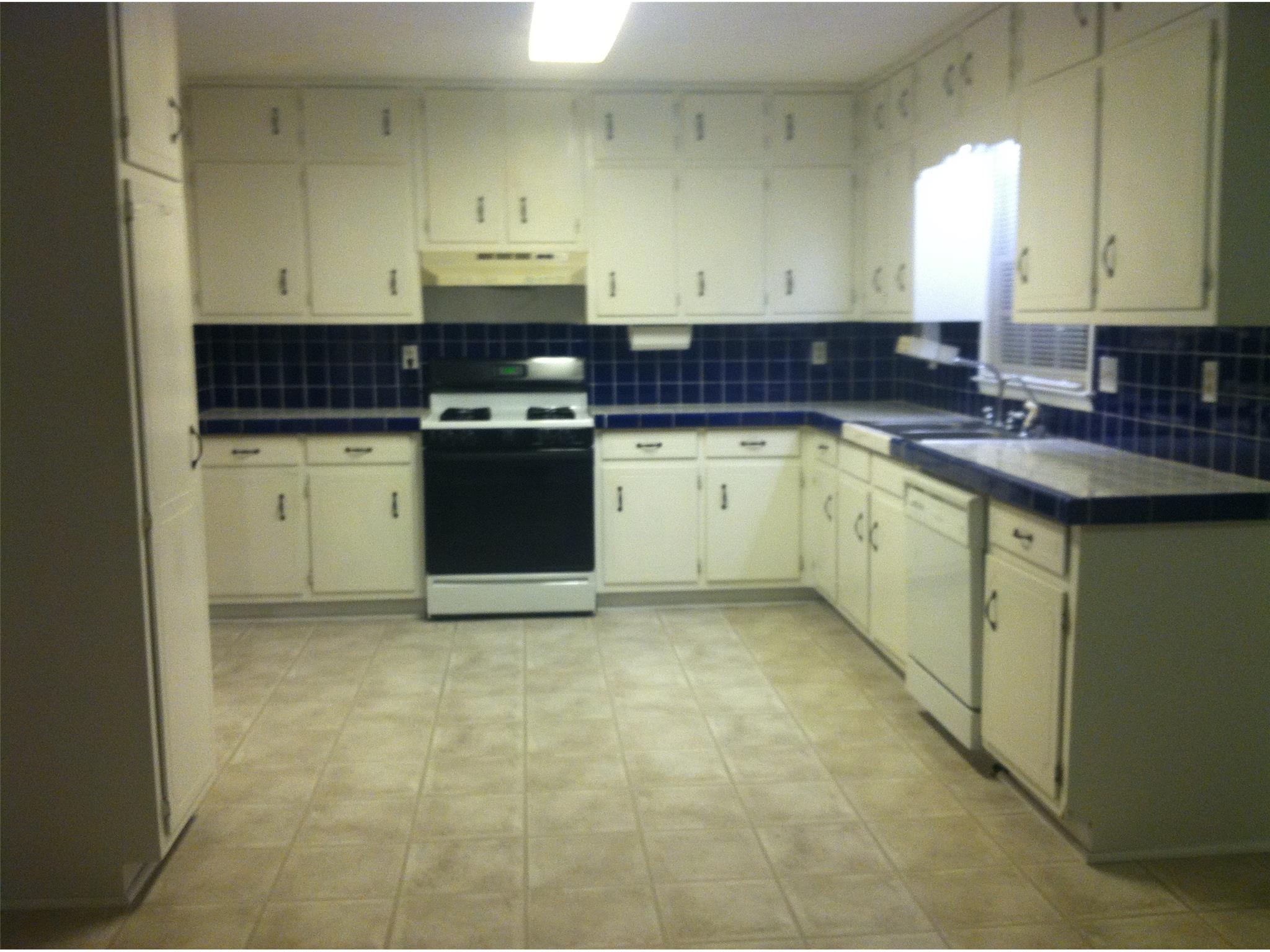 4827 Bexley Dr, Stone Mountain, GA 30083 photo 7