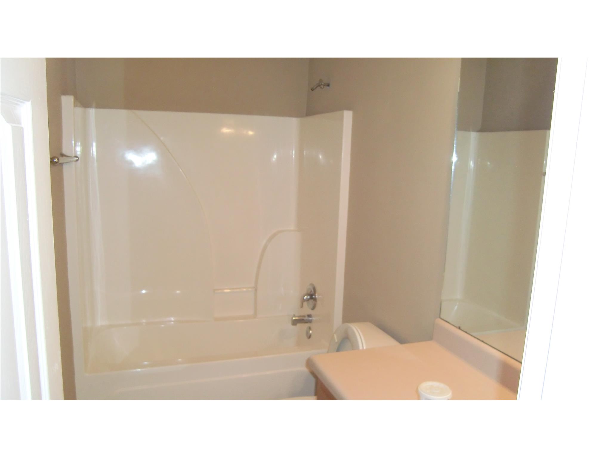 323 Shadow Pond Rd, Dublin, GA 31021 photo 6