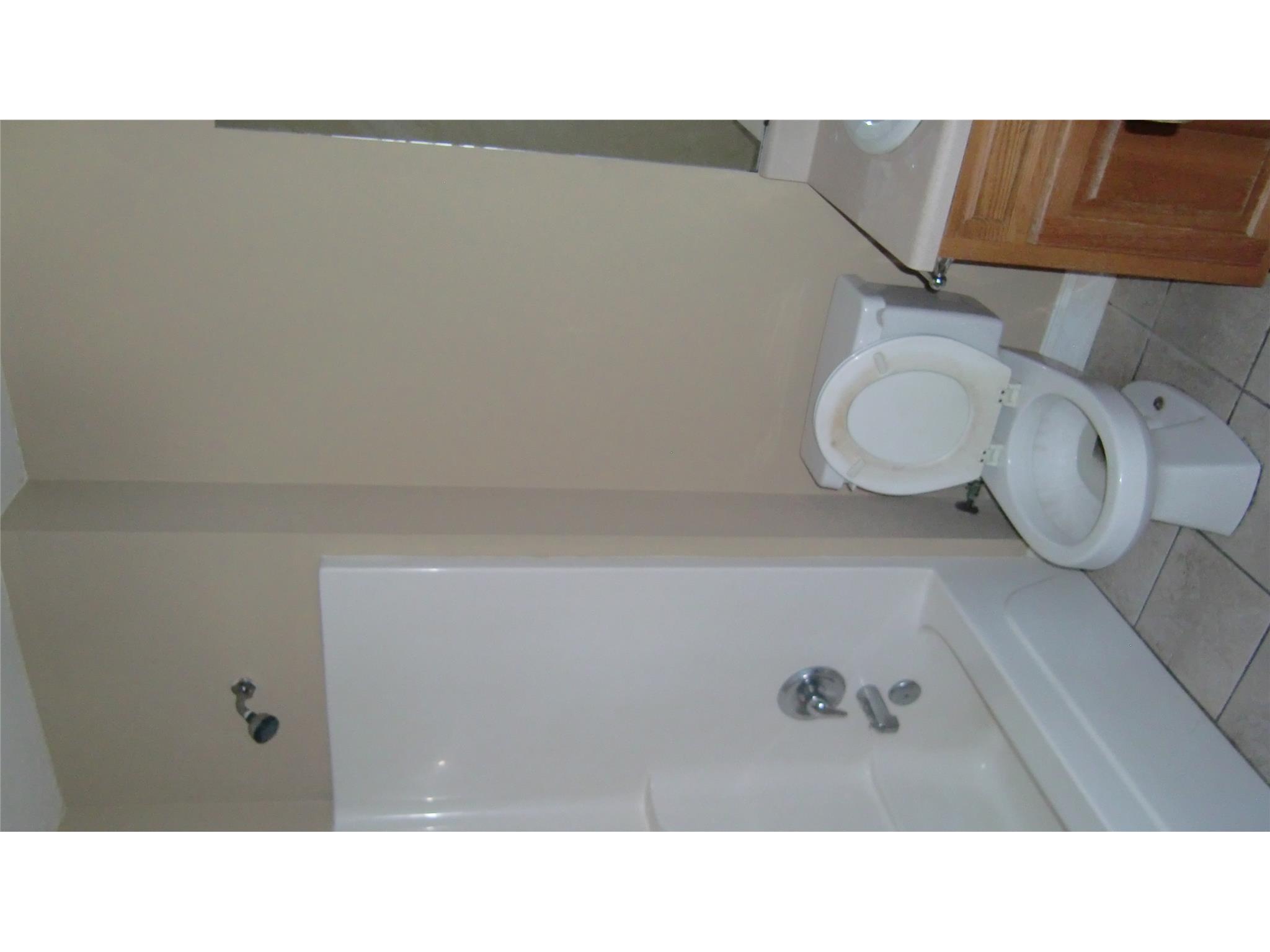 323 Shadow Pond Rd, Dublin, GA 31021 photo 9