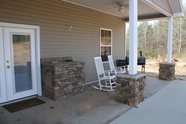 64 Cabe Crest Dr, Toccoa, GA 30577 photo 4