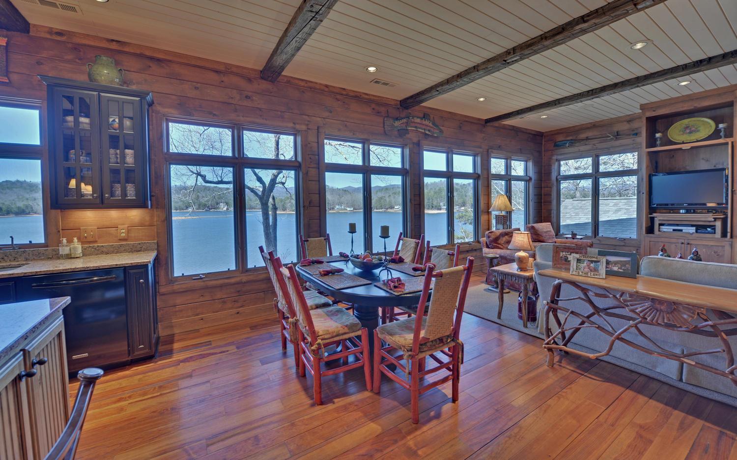 93 Bishop Ln, Tiger, GA 30576 photo 5