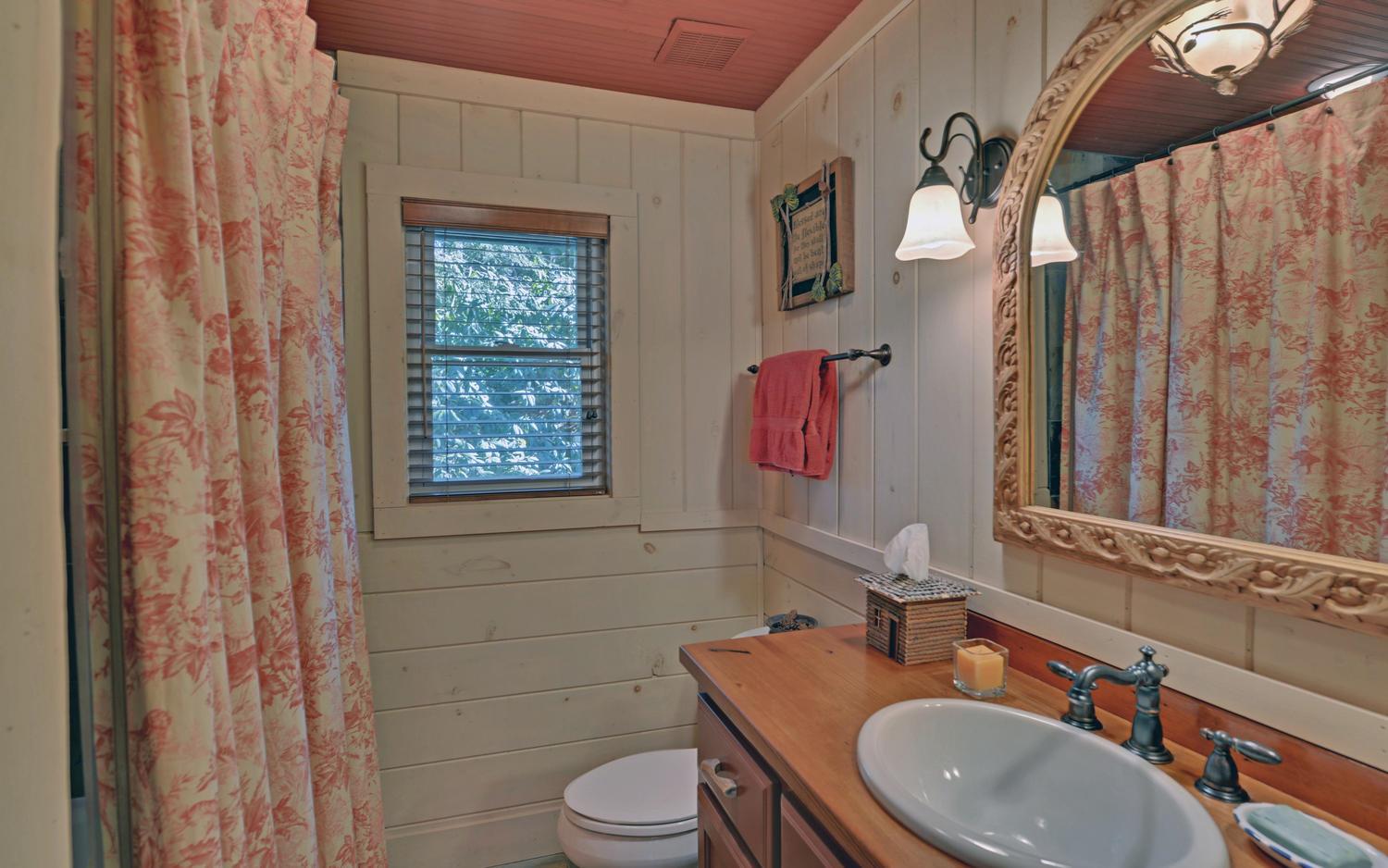 93 Bishop Ln, Tiger, GA 30576 photo 10