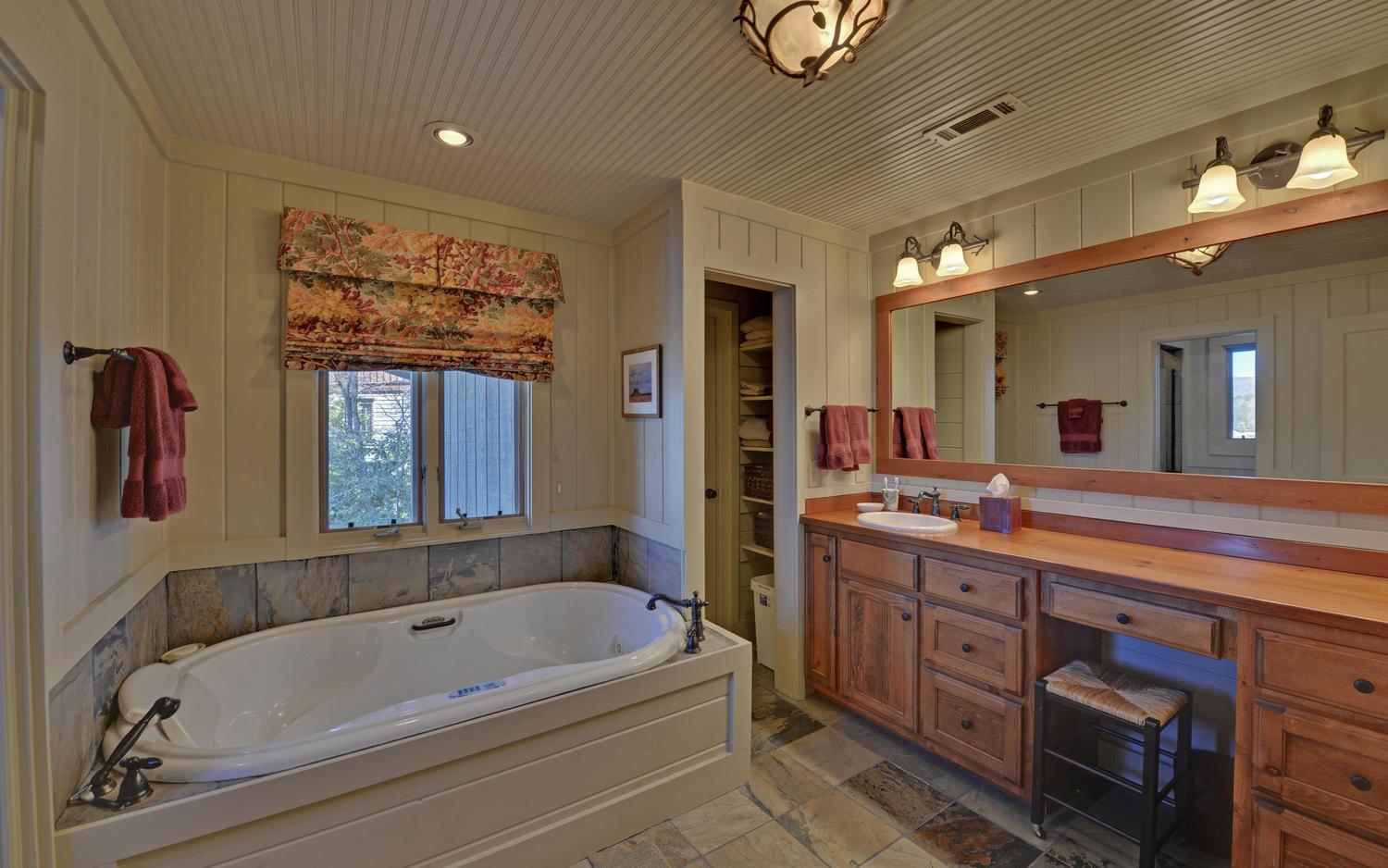 93 Bishop Ln, Tiger, GA 30576 photo 8