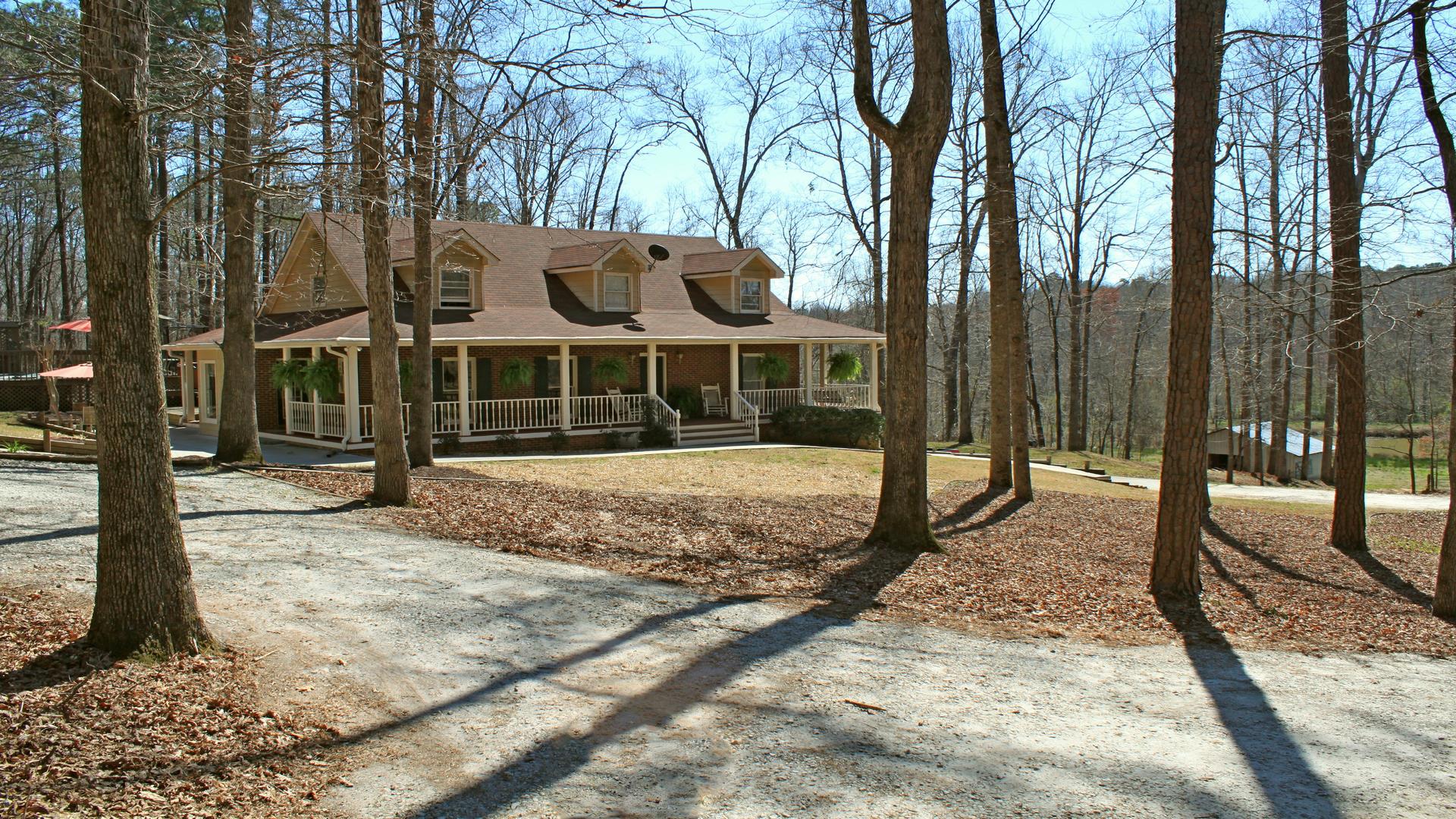 2222 Laurel Gate Ln, Monroe, GA 30655 photo 2