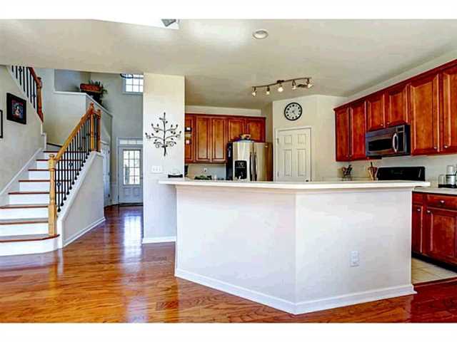 150 Hammersmith Dr, Suwanee, GA 30024 photo 4