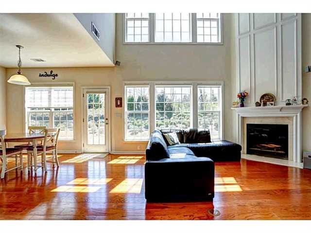 150 Hammersmith Dr, Suwanee, GA 30024 photo 9