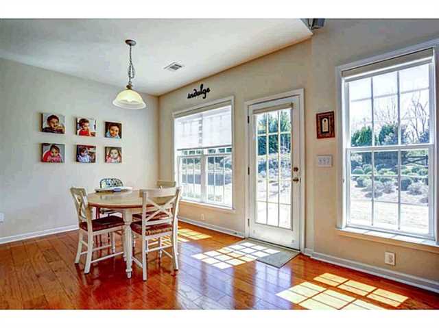 150 Hammersmith Dr, Suwanee, GA 30024 photo 8