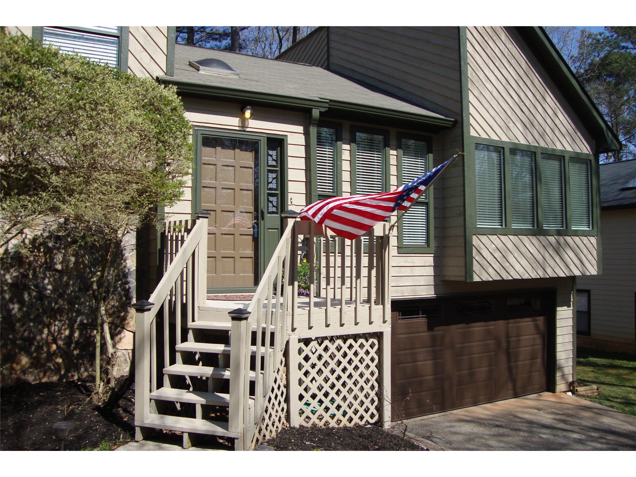 2820 Pine Cone Ln, Duluth, GA 30096 photo 1