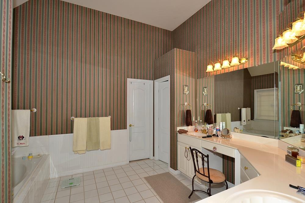 5062 Tottenham Ct, Suwanee, GA 30024 photo 12
