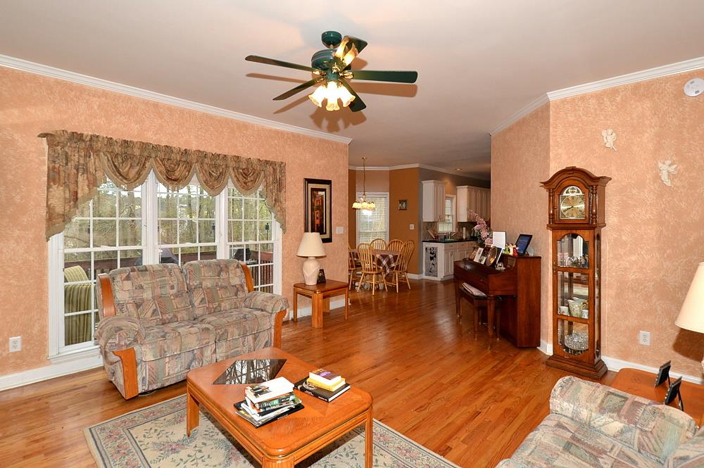 5062 Tottenham Ct, Suwanee, GA 30024 photo 7