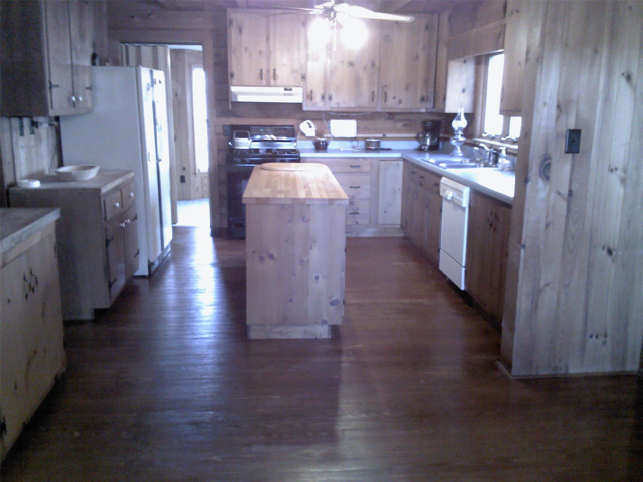 374 Tom Bell Rd, Milner, GA 30257 photo 6