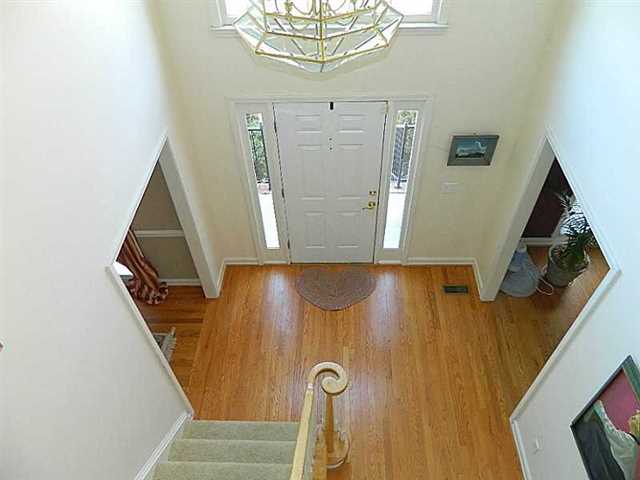 2025 Peachbluff Dr, Duluth, GA 30097 photo 4