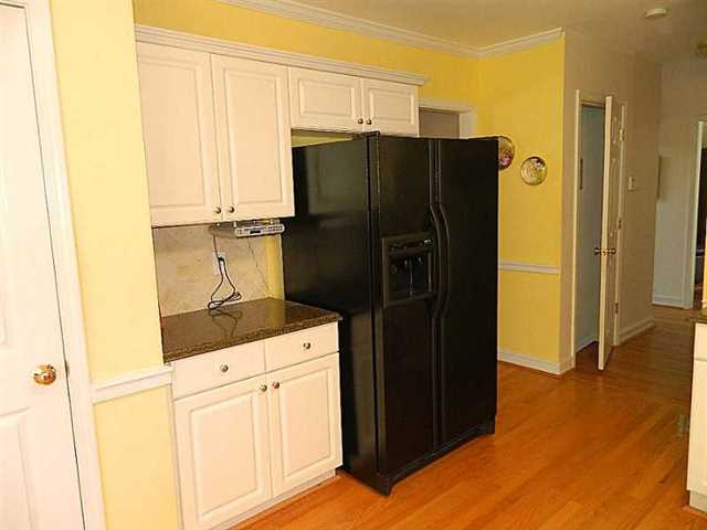 2025 Peachbluff Dr, Duluth, GA 30097 photo 12