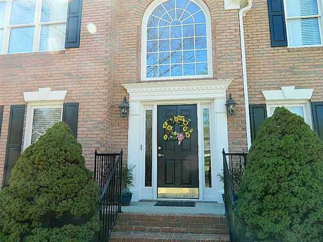 2025 Peachbluff Dr, Duluth, GA 30097 photo 2