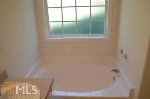 733 Moonlite Trce, Winder, GA 30680 photo 14
