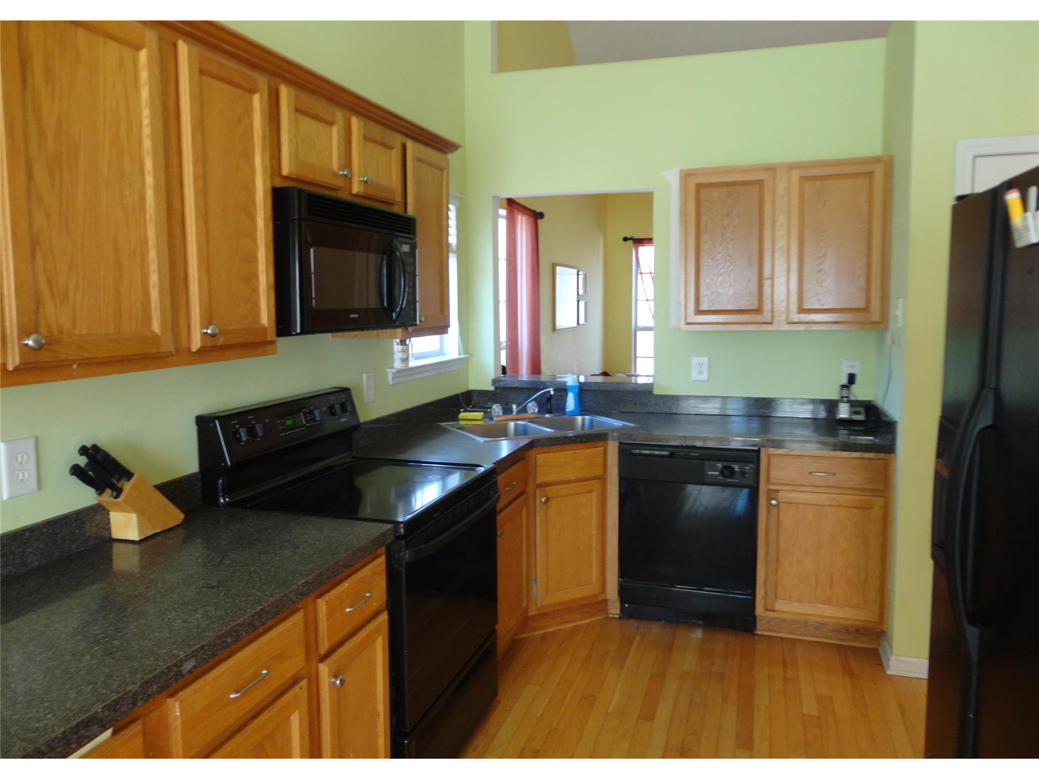317 Cascade Ct, Hampton, GA 30228 photo 7