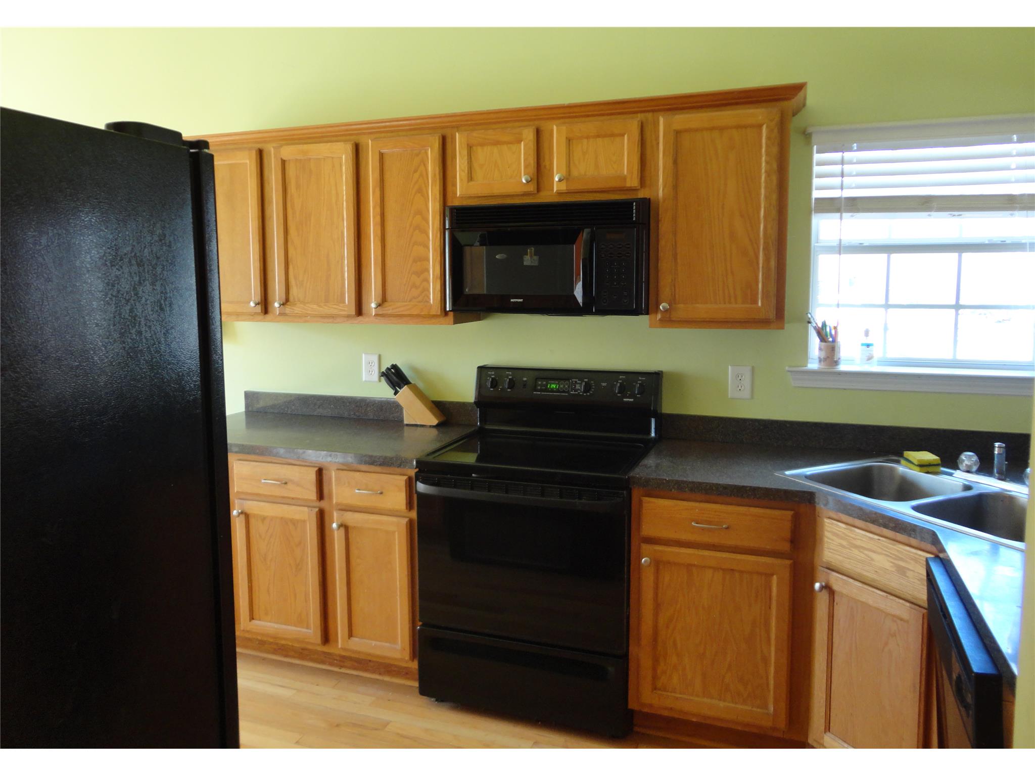 317 Cascade Ct, Hampton, GA 30228 photo 6