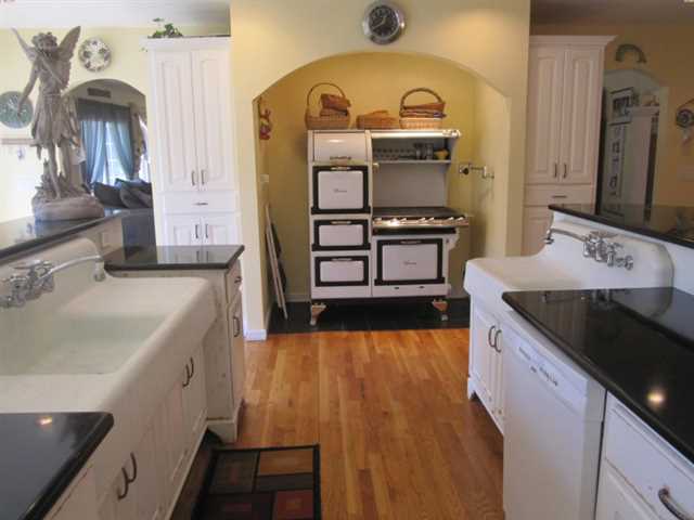 1019 White Rd, White, GA 30184 photo 7