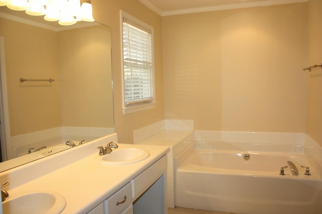 103 Wilson Creek Dr, Lagrange, GA 30240 photo 8