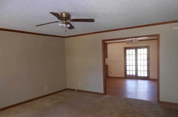 138 Fallin St, Thomaston, GA 30286 photo 4