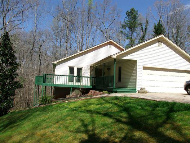 2895 Cascade Dr, Gainesville, GA 30504 photo 2
