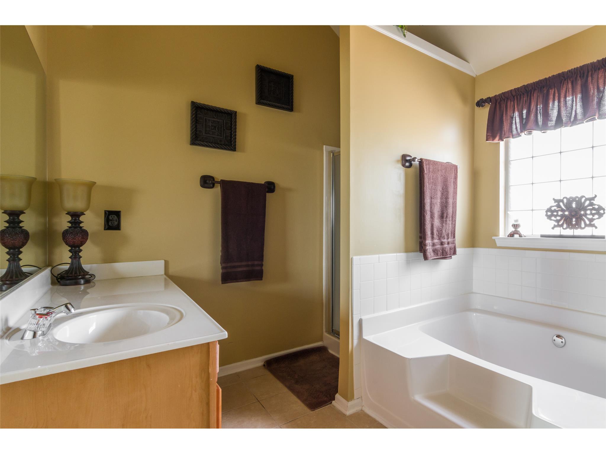 945 Tree Top Dr, Suwanee, GA 30024 photo 16