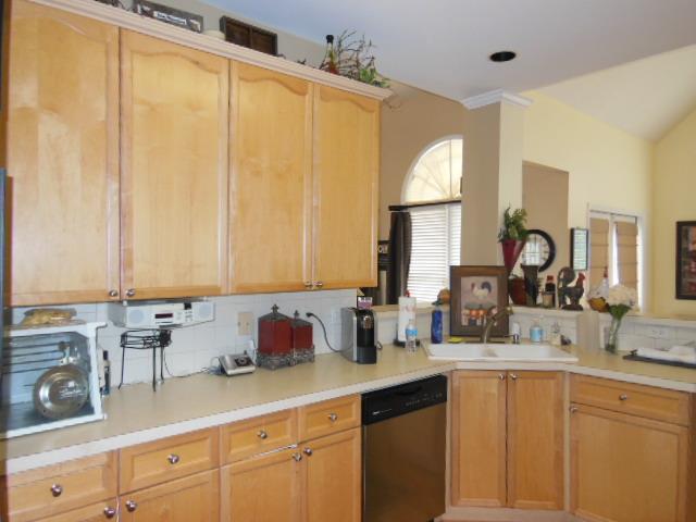 2076 Suwanee Woods Ln, Duluth, GA 30097 photo 10