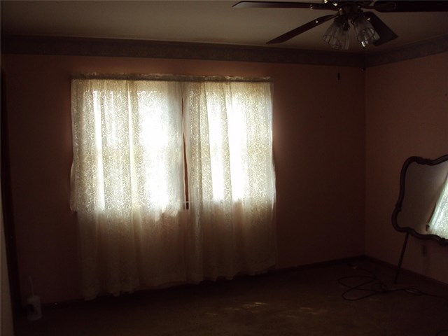 1352 John Robert Dr, Morrow, GA 30260 photo 4