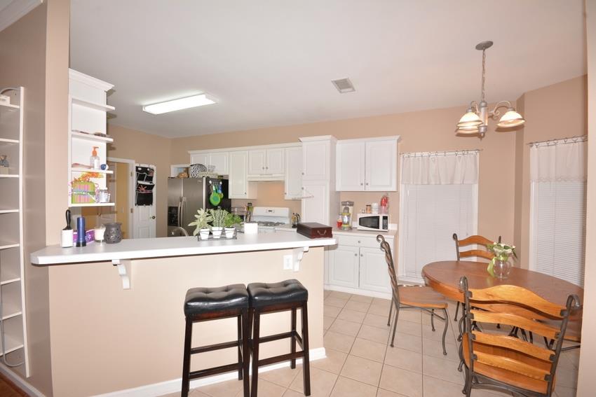 1569 Oglethorpe Dr, Suwanee, GA 30024 photo 9
