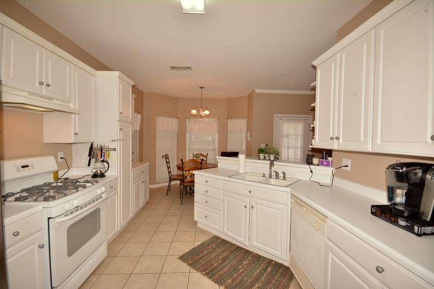1569 Oglethorpe Dr, Suwanee, GA 30024 photo 8
