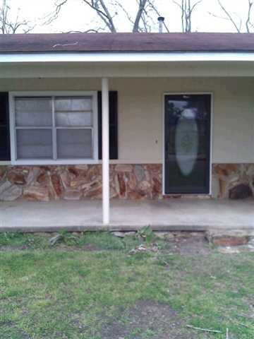 402 E 11th St, Alma, GA 31510 photo 2