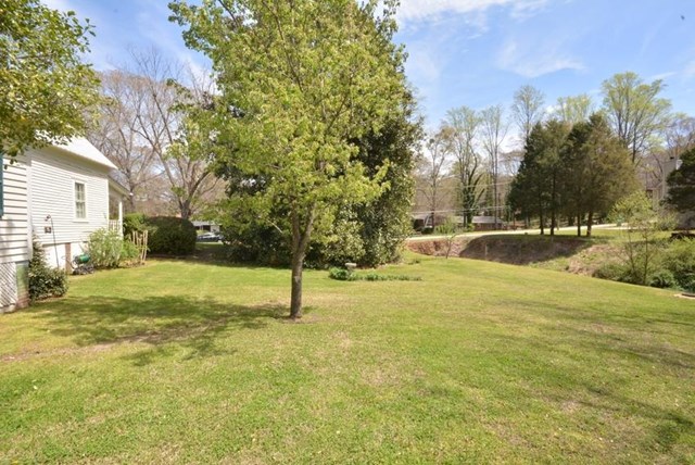 133 Dickson Dr, Jefferson, GA 30549 photo 2