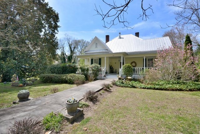 133 Dickson Dr, Jefferson, GA 30549 photo 3