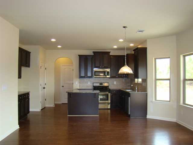 649 Ocean Ave, Canton, GA 30114 photo 4
