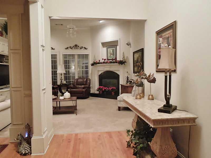 3318 Aberrone Pl, Buford, GA 30519 photo 2