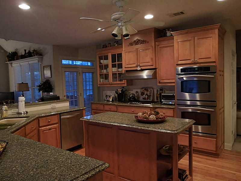 3318 Aberrone Pl, Buford, GA 30519 photo 4