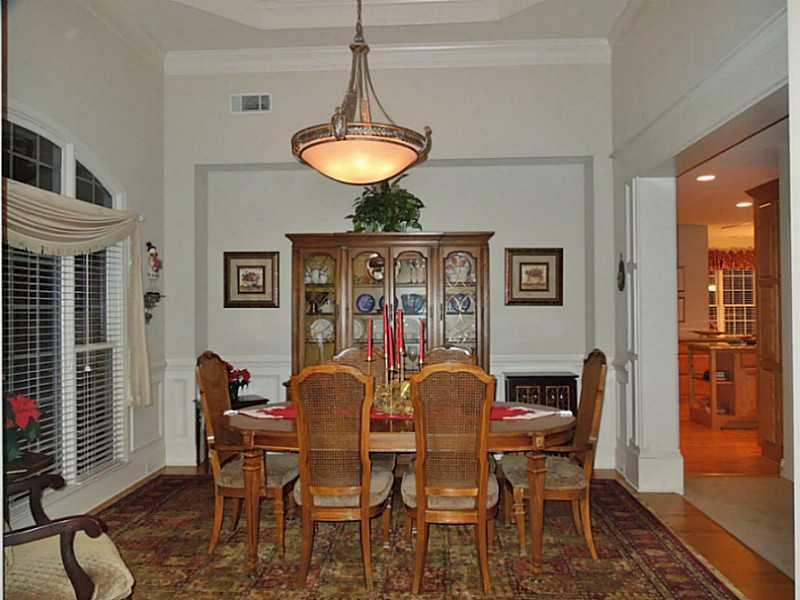 3318 Aberrone Pl, Buford, GA 30519 photo 3