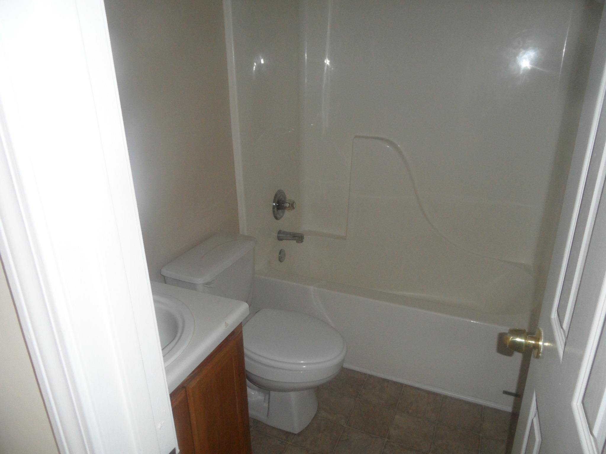 105 Whitehead Dr, Covington, GA 30016 photo 8